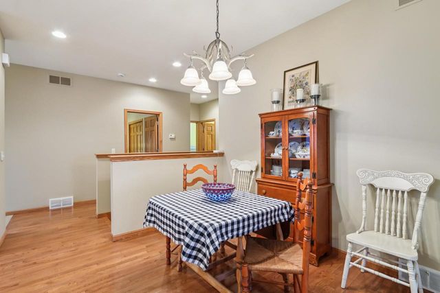 113 Jennifer Circle, Mount Horeb, WI 53572