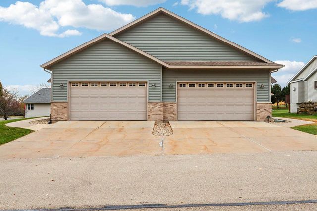 113 Jennifer Circle, Mount Horeb, WI 53572
