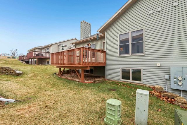 113 Jennifer Circle, Mount Horeb, WI 53572