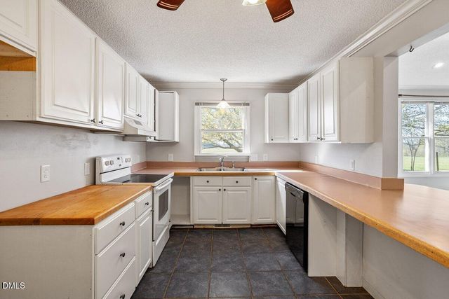 2 Howard Tant Road, Zebulon, NC 27597