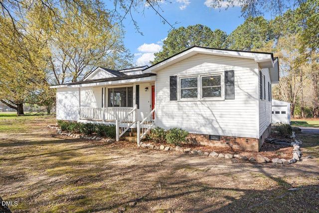 2 Howard Tant Road, Zebulon, NC 27597