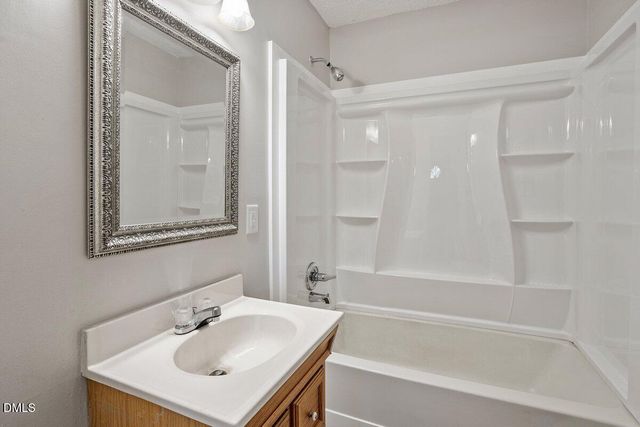 2 Howard Tant Road, Zebulon, NC 27597