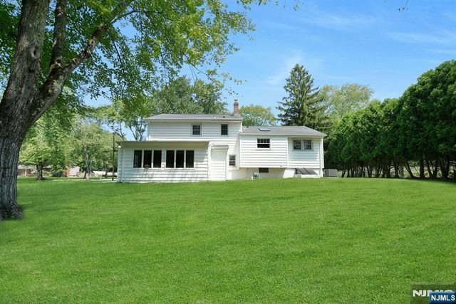 615 Maze Road, River Vale, NJ 07675