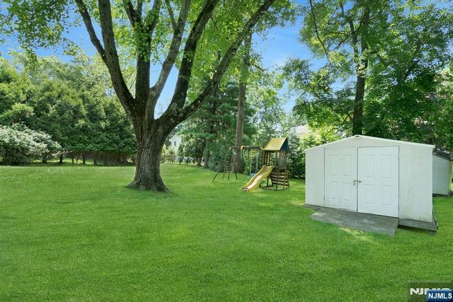 615 Maze Road, River Vale, NJ 07675