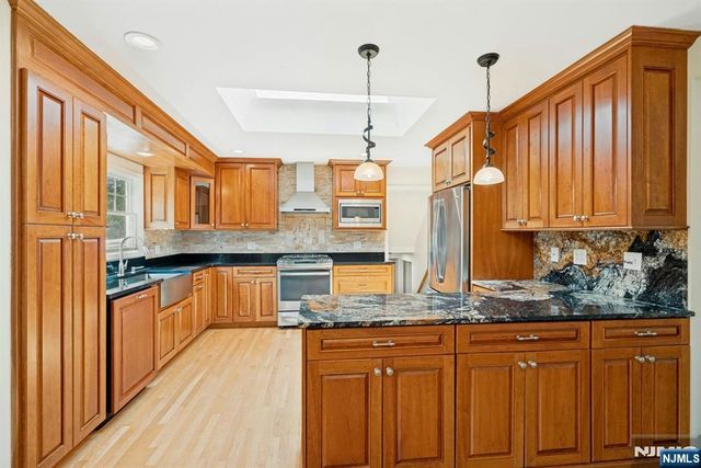 615 Maze Road, River Vale, NJ 07675
