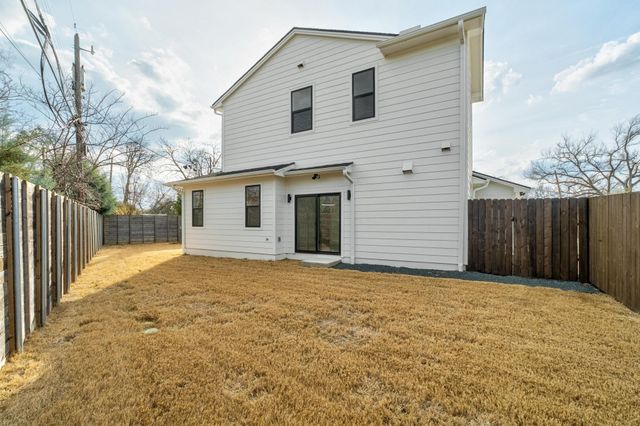 1500 Sylvan Glade 2B, Austin, TX 78745