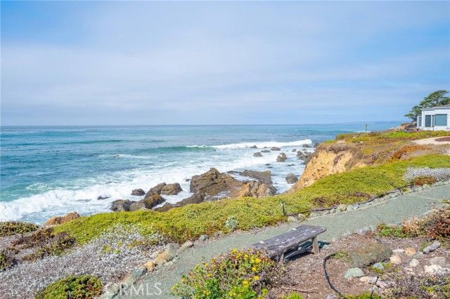 4865 Windsor Boulevard, Cambria, CA 93428