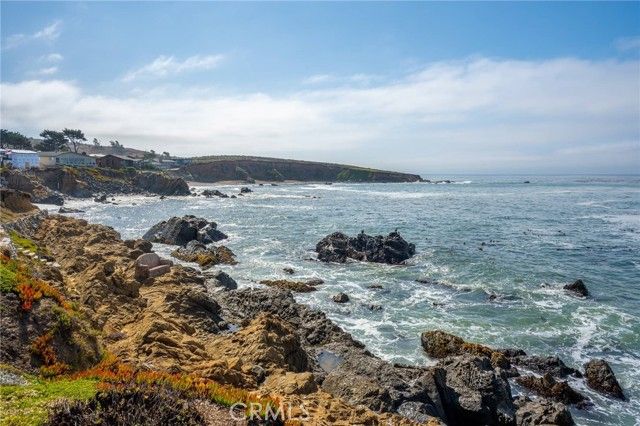 4865 Windsor Boulevard, Cambria, CA 93428