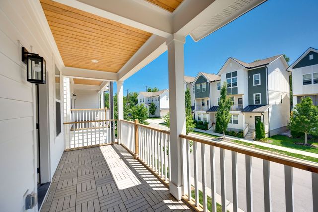 2010 Maple View Ln, Nashville, TN 37207