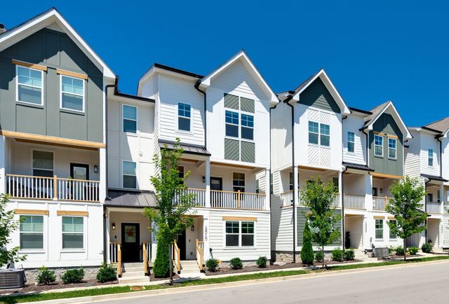2010 Maple View Ln, Nashville, TN 37207