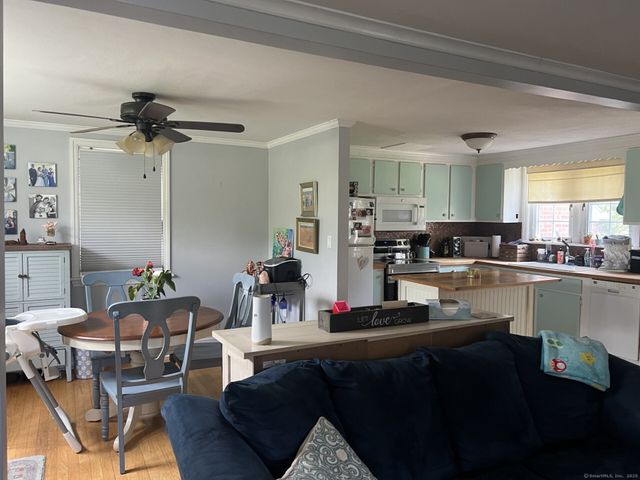 49 Hunting Hill Avenue, Middletown, CT 06457