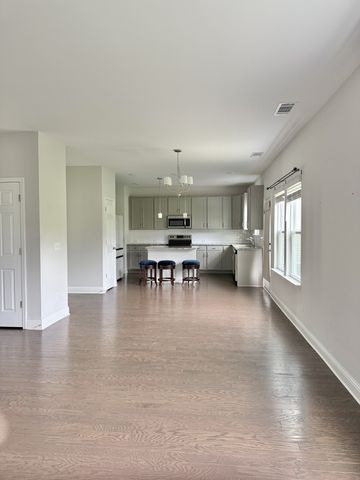 2060 Creekland View Blvd, Nashville, TN 37207