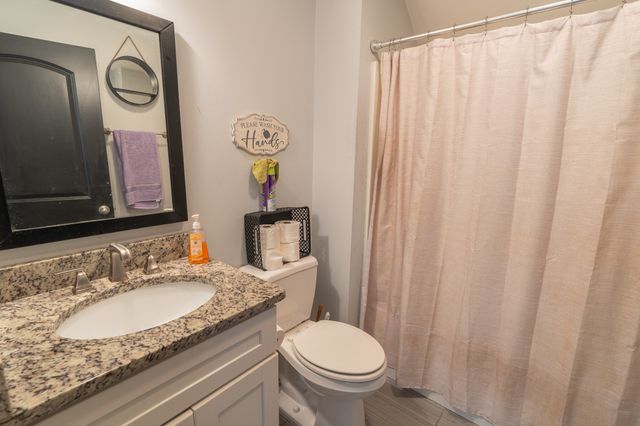 1707 Aster Dr, Columbia, TN 38401