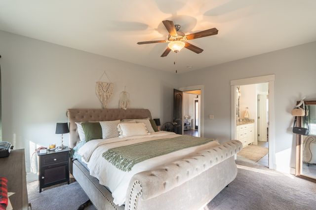 1707 Aster Dr, Columbia, TN 38401