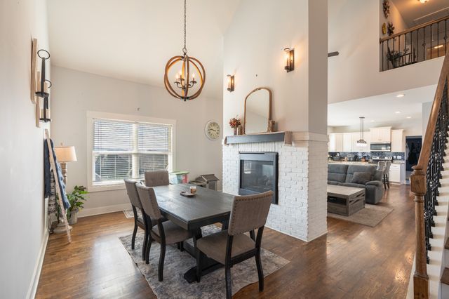 1707 Aster Dr, Columbia, TN 38401