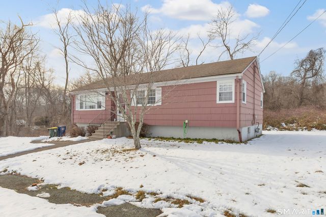 20 Fitzpatrick Road, Ansonia, CT 06401