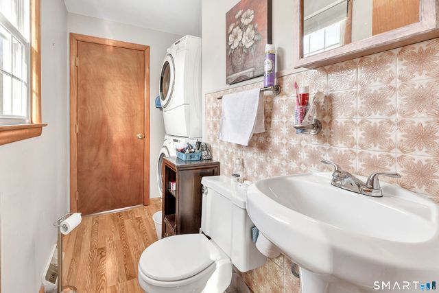 20 Fitzpatrick Road, Ansonia, CT 06401