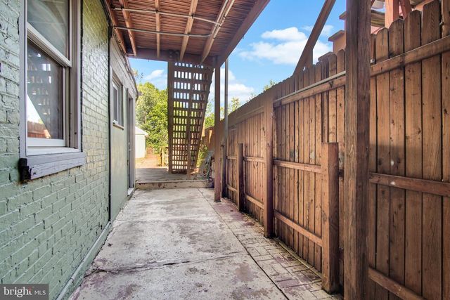 151 S EAST ST, Carlisle, PA 17013