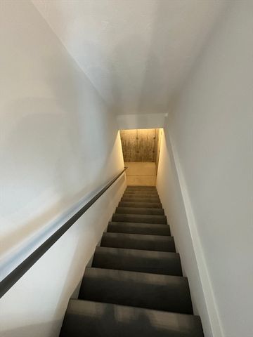 492 Richmond Street B, Taunton, MA 02718