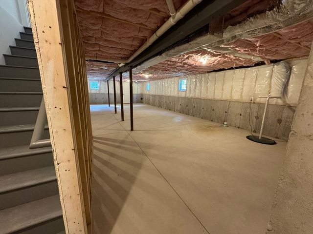 492 Richmond Street B, Taunton, MA 02718