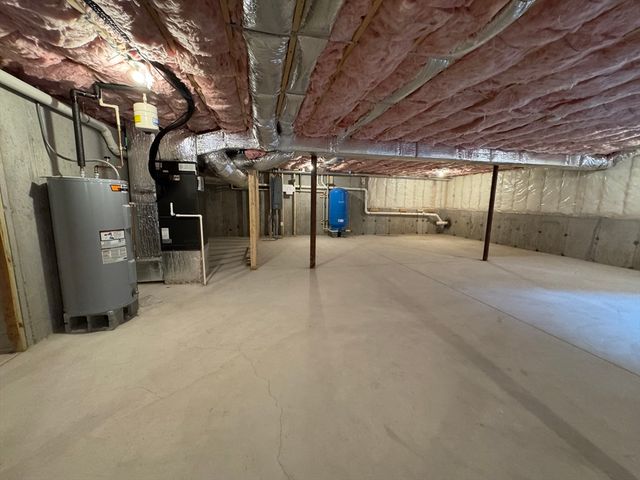 492 Richmond Street B, Taunton, MA 02718