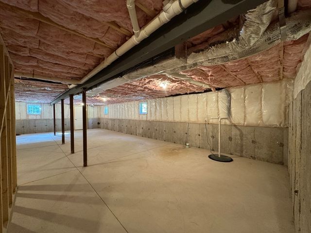 492 Richmond Street B, Taunton, MA 02718