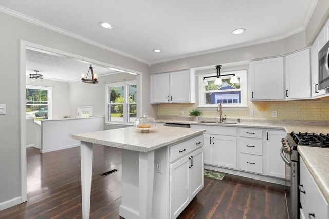 112 LEE ST, Staunton, VA 24401