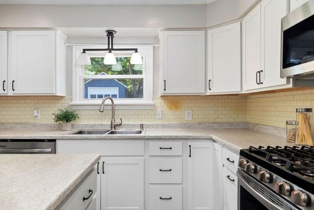 112 LEE ST, Staunton, VA 24401