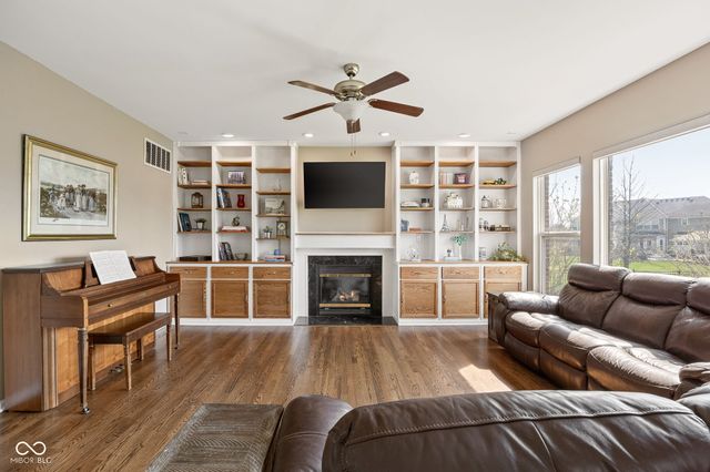 14095 Farmstead Drive, Fishers, IN 46040