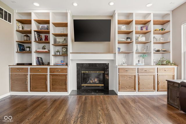 14095 Farmstead Drive, Fishers, IN 46040