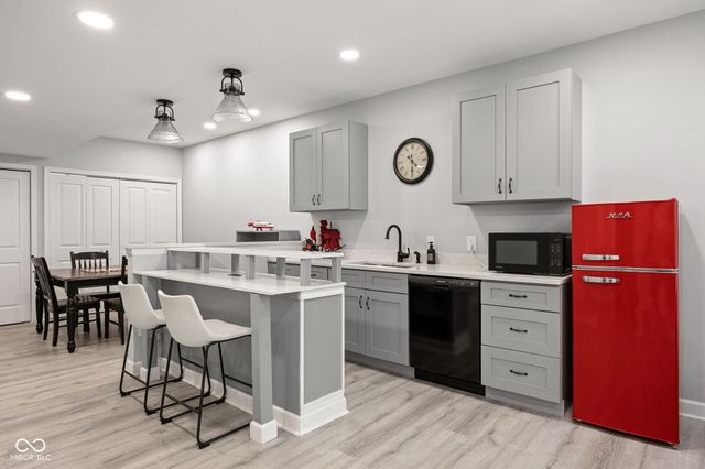 14095 Farmstead Drive, Fishers, IN 46040