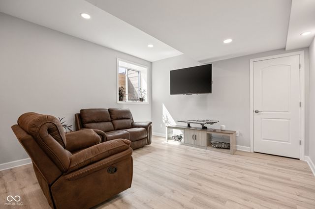 14095 Farmstead Drive, Fishers, IN 46040