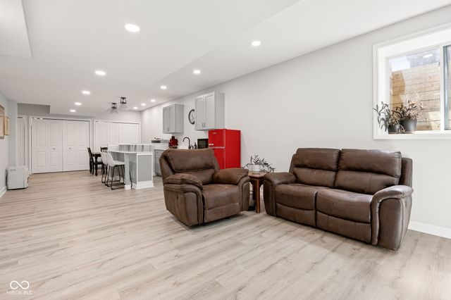 14095 Farmstead Drive, Fishers, IN 46040