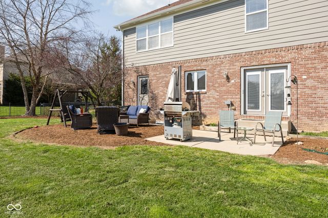 14095 Farmstead Drive, Fishers, IN 46040