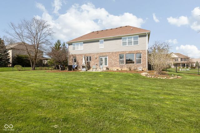 14095 Farmstead Drive, Fishers, IN 46040