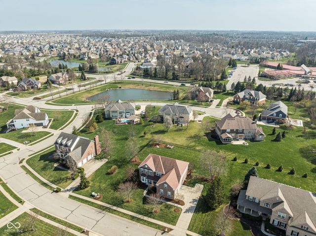 14095 Farmstead Drive, Fishers, IN 46040