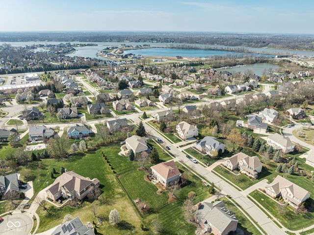 14095 Farmstead Drive, Fishers, IN 46040