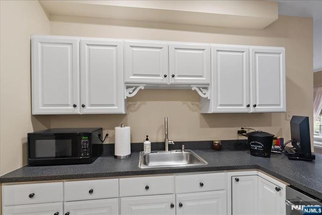 9224 Richmond Road, West Milford, NJ 07480