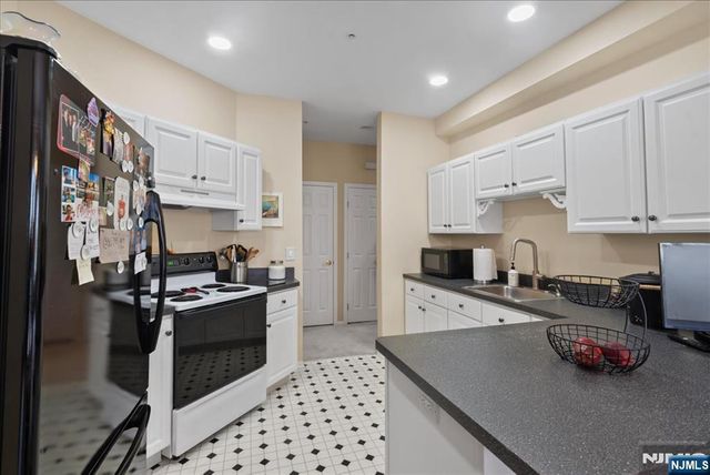 9224 Richmond Road, West Milford, NJ 07480