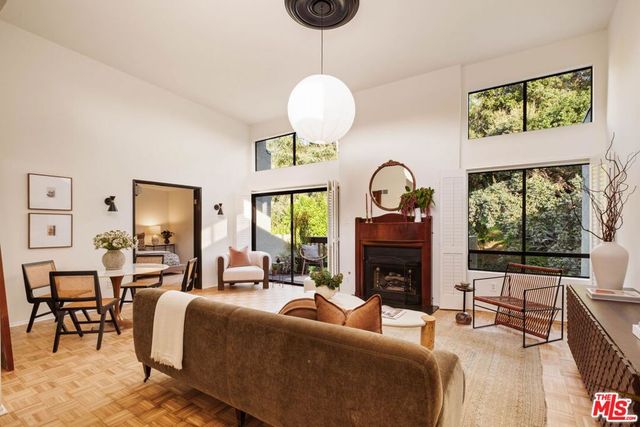 2018 Griffith Park Boulevard 310, Los Angeles, CA 90039