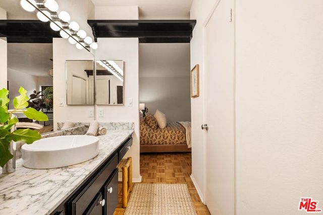 2018 Griffith Park Boulevard 310, Los Angeles, CA 90039