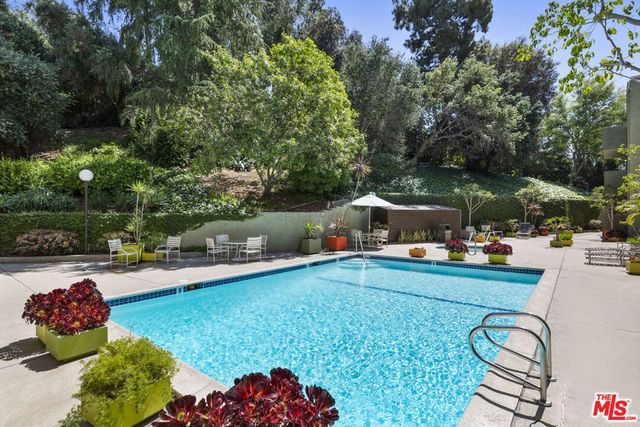 2018 Griffith Park Boulevard 310, Los Angeles, CA 90039
