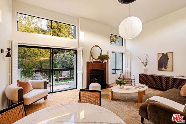 2018 Griffith Park Boulevard 310, Los Angeles, CA 90039