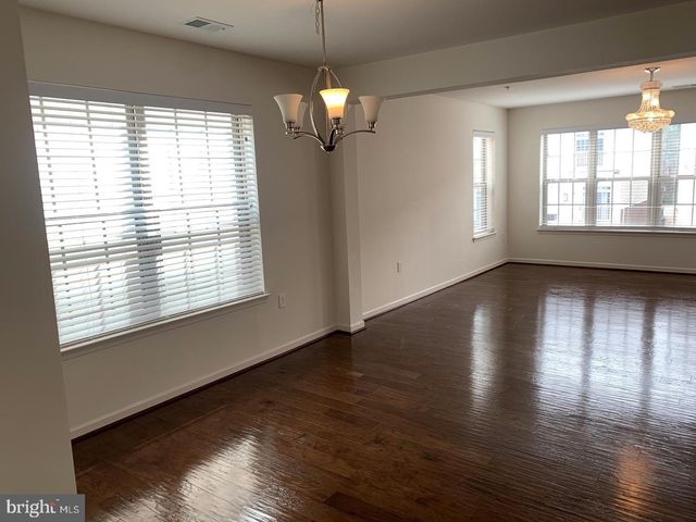 3705 CHIPPENDALE CIR, Woodbridge, VA 22193