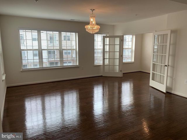 3705 CHIPPENDALE CIR, Woodbridge, VA 22193