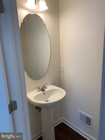 3705 CHIPPENDALE CIR, Woodbridge, VA 22193