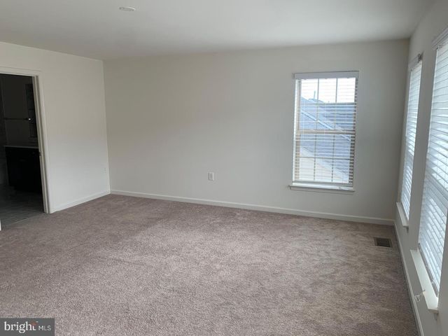 3705 CHIPPENDALE CIR, Woodbridge, VA 22193