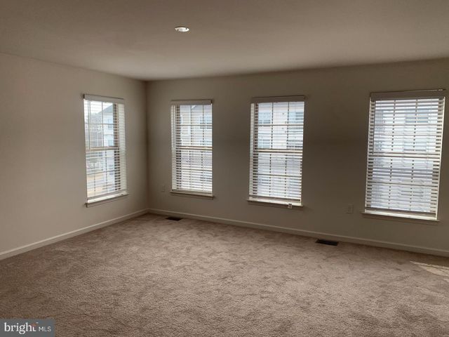 3705 CHIPPENDALE CIR, Woodbridge, VA 22193