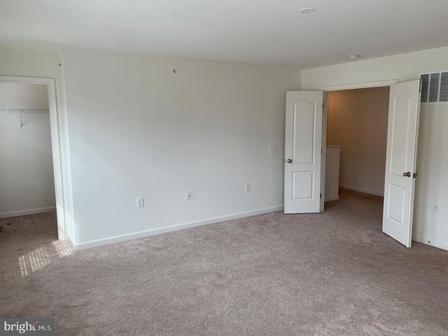 3705 CHIPPENDALE CIR, Woodbridge, VA 22193