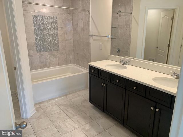 3705 CHIPPENDALE CIR, Woodbridge, VA 22193